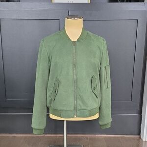 Solitaire Olive Green Knitwear